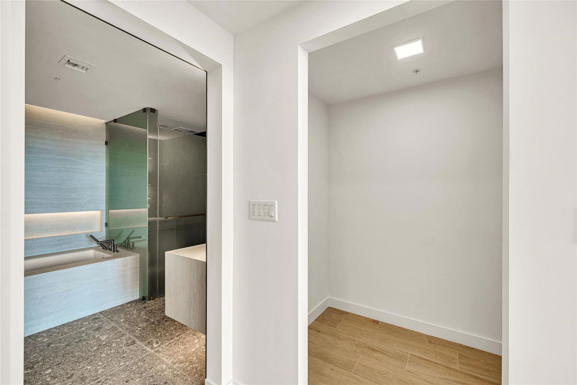 900 N Ocean Boulevard, Unit 606, Pompano Beach, FL 33062 Photo