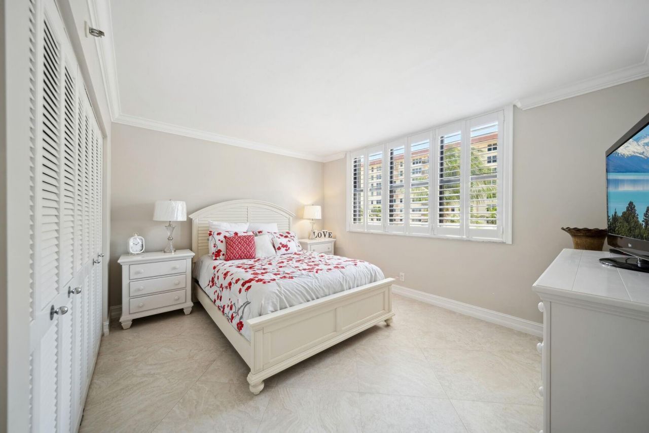 1155 Hillsboro Mile, Unit 401, Hillsboro Beach, FL 33062 Photo