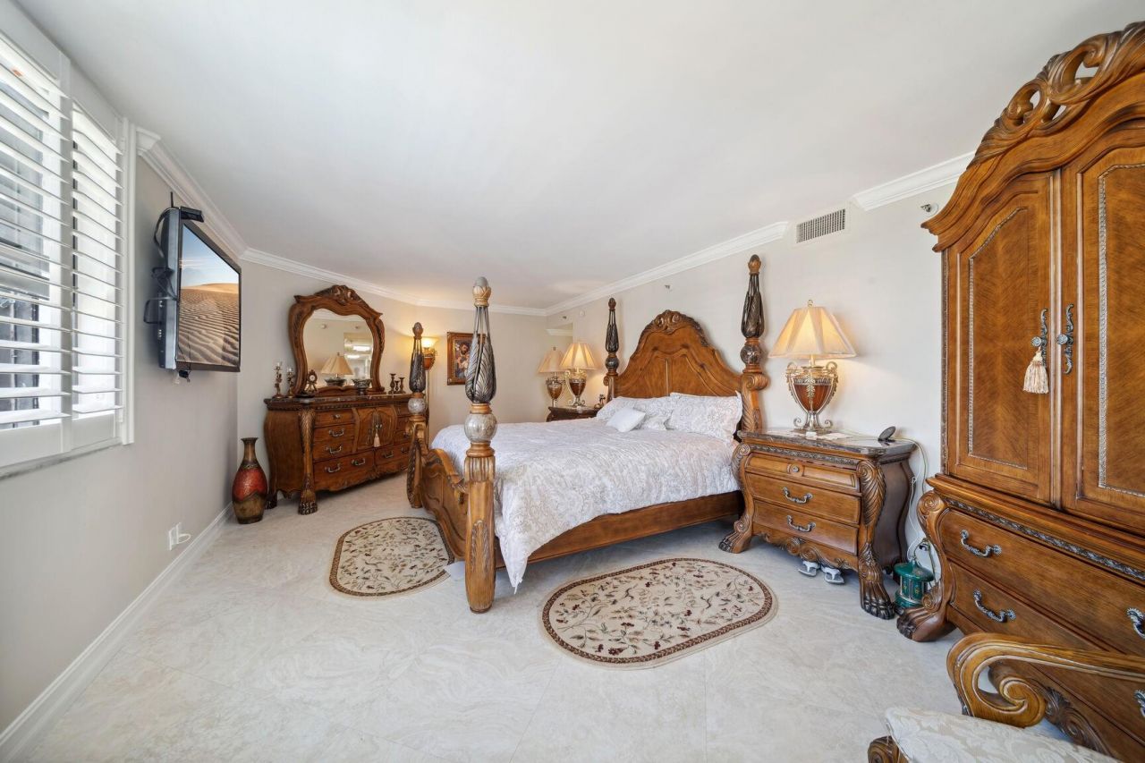 1155 Hillsboro Mile, Unit 401, Hillsboro Beach, FL 33062 Photo