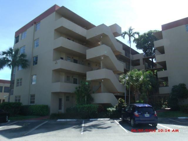 410 NW 68th Avenue, Unit 301, Plantation, FL 33317 Photo