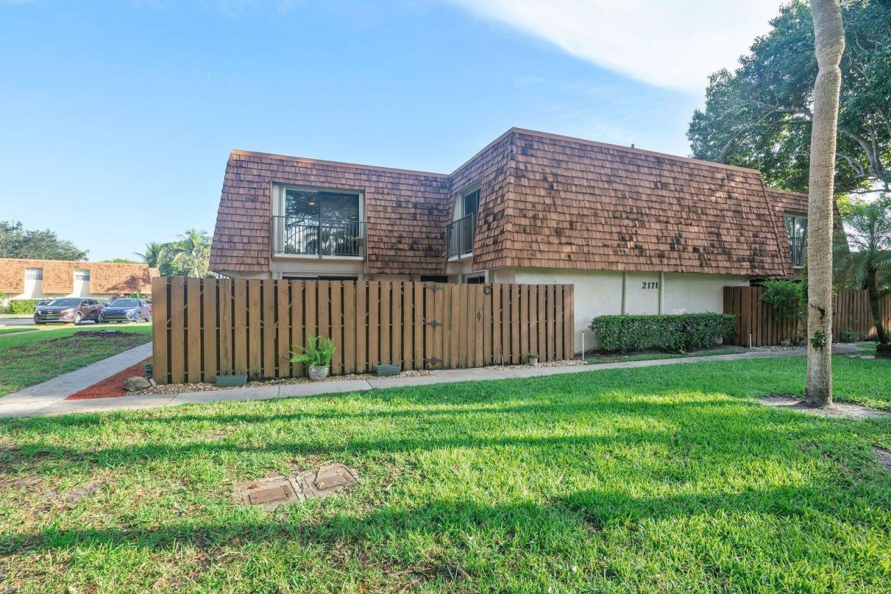 2171 SW 90th Avenue, Unit c-8, Davie, FL 33324 Photo