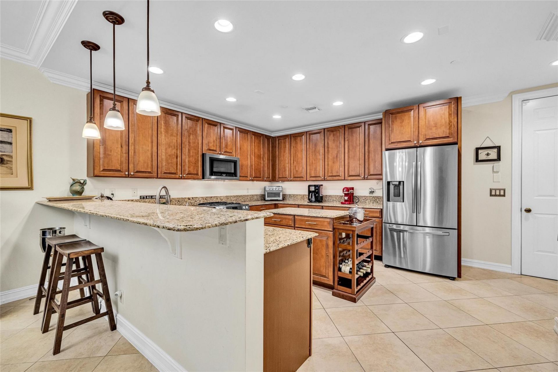 913 NE 17th Way, Unit *, Fort Lauderdale, FL 33304 Photo