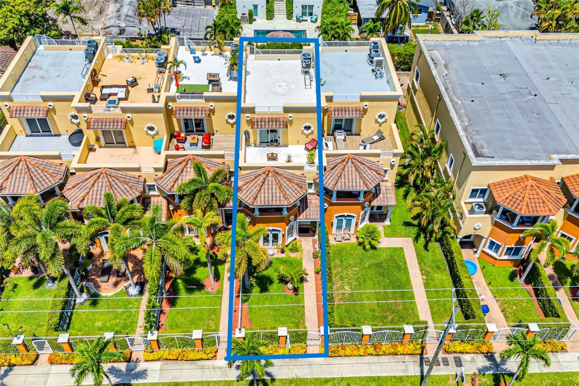 913 NE 17th Way, Unit *, Fort Lauderdale, FL 33304 Photo