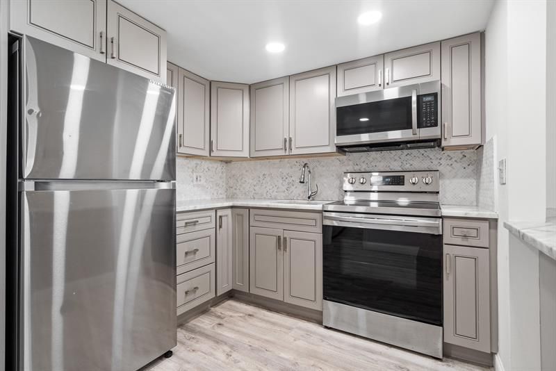 1110 N Riverside Drive, Unit 20, Pompano Beach, FL 33062 Photo