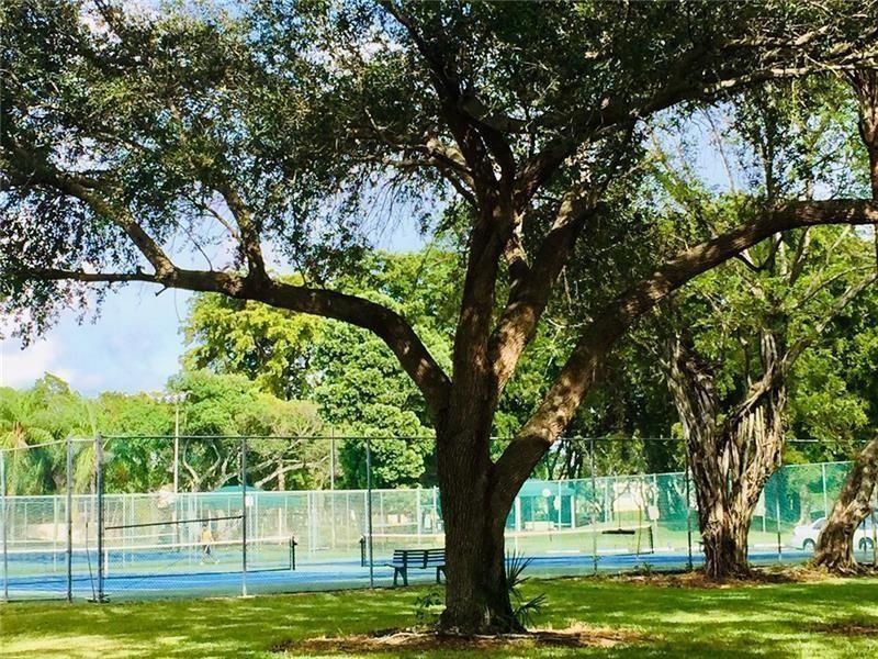 2112 S Cypress Bend Drive, Unit 203, Pompano Beach, FL 33069 Photo