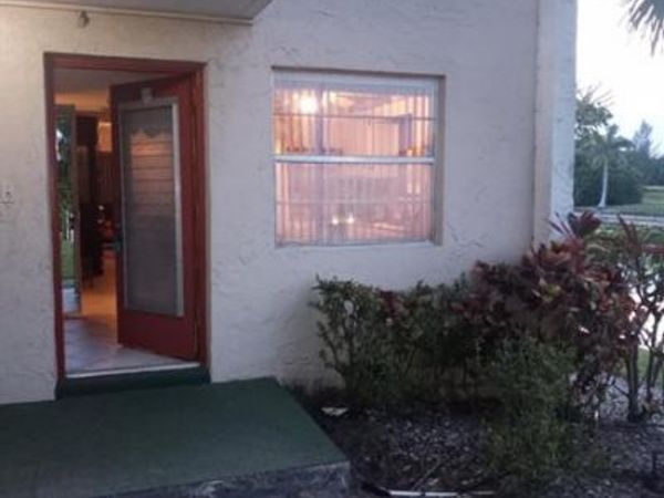 3521 Inverrary Drive, Unit 110, Lauderhill, FL 33319