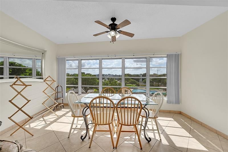 4000 NW 44th Avenue, Unit 401, Lauderdale Lakes, FL 33319 Photo