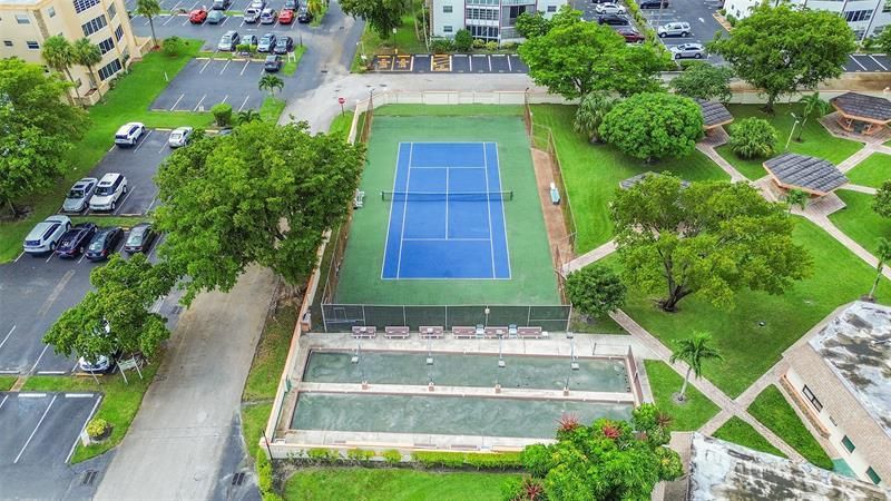 4000 NW 44th Avenue, Unit 401, Lauderdale Lakes, FL 33319 Photo