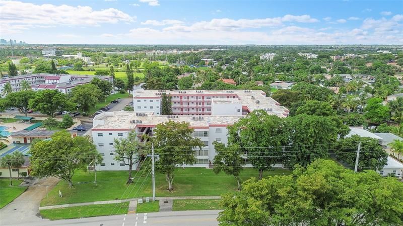 4000 NW 44th Avenue, Unit 401, Lauderdale Lakes, FL 33319 Photo