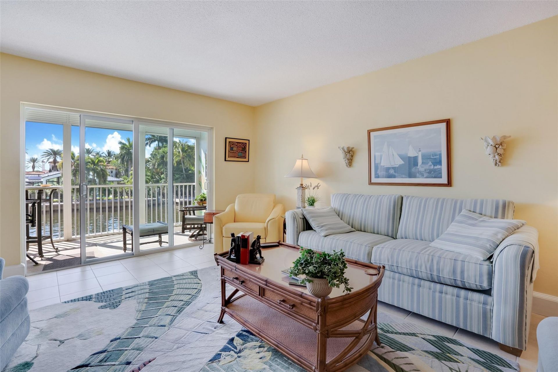 1332 Bayview Drive, Unit 203, Fort Lauderdale, FL 33304 Photo