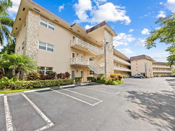 5100 NW 35th Street, Unit 110, Lauderdale Lakes, FL 33319