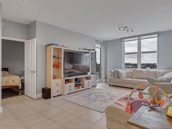 511 SE 5th Ave, Unit 912, Fort Lauderdale, FL 33301