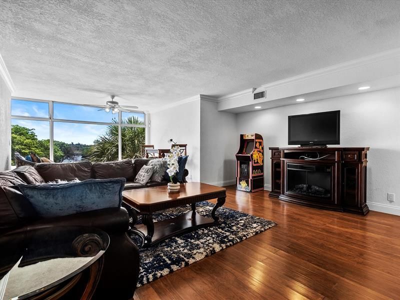 4134 S Carambola Cir, Unit H403, Coconut Creek, FL 33066 Photo