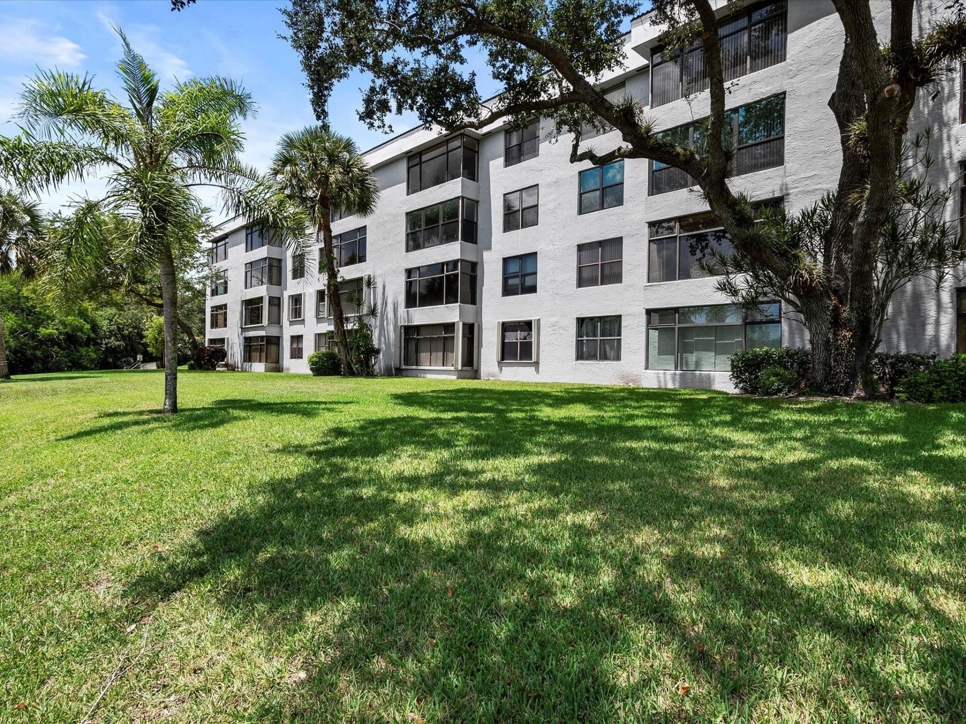 4134 S Carambola Circle, Unit H403, Coconut Creek, FL 33066 Photo