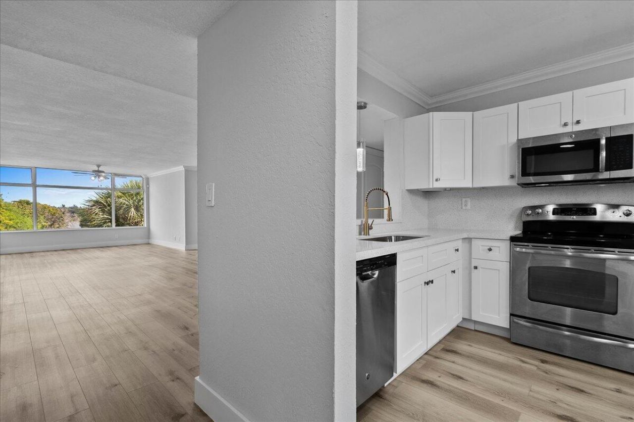 4134 S Carambola Circle, Unit H403, Coconut Creek, FL 33066 Photo