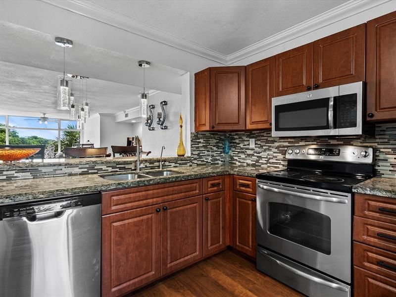 4134 S Carambola Cir, Unit H403, Coconut Creek, FL 33066 Photo