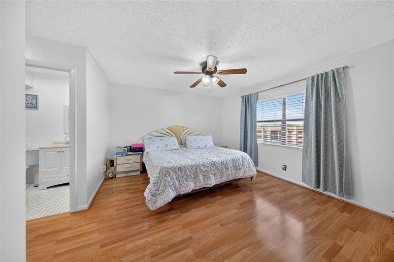 10145 Sunrise Lakes Boulevard, Unit 406, Sunrise, FL 33322 Photo