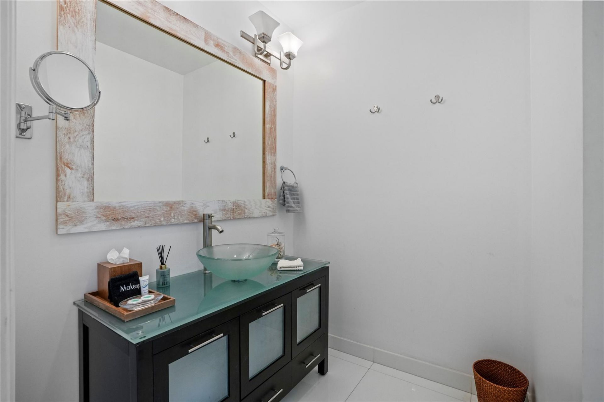 347 Oak Street, Unit B1, Hollywood, FL 33019 Photo