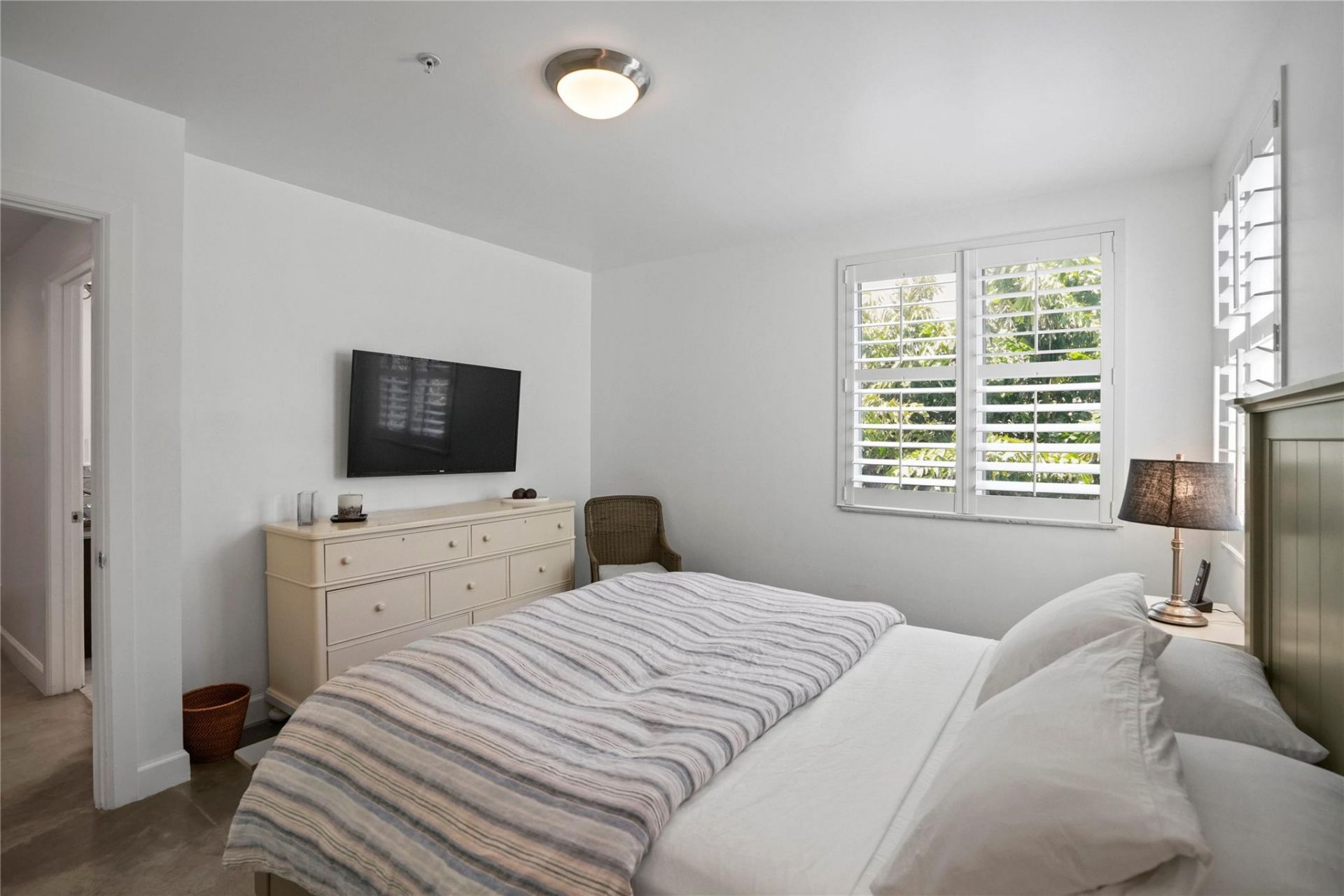 347 Oak Street, Unit B1, Hollywood, FL 33019 Photo