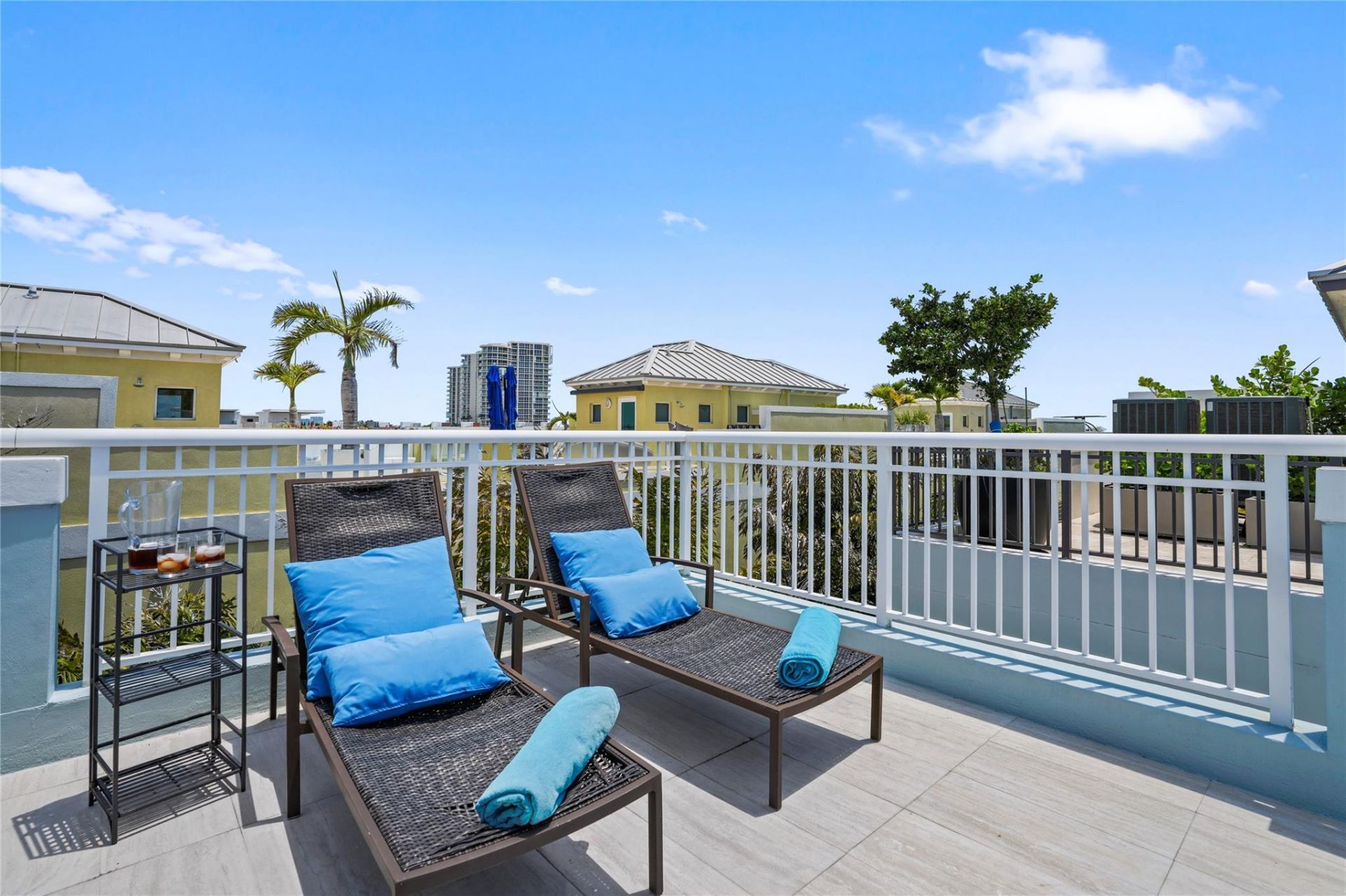 347 Oak Street, Unit B1, Hollywood, FL 33019 Photo
