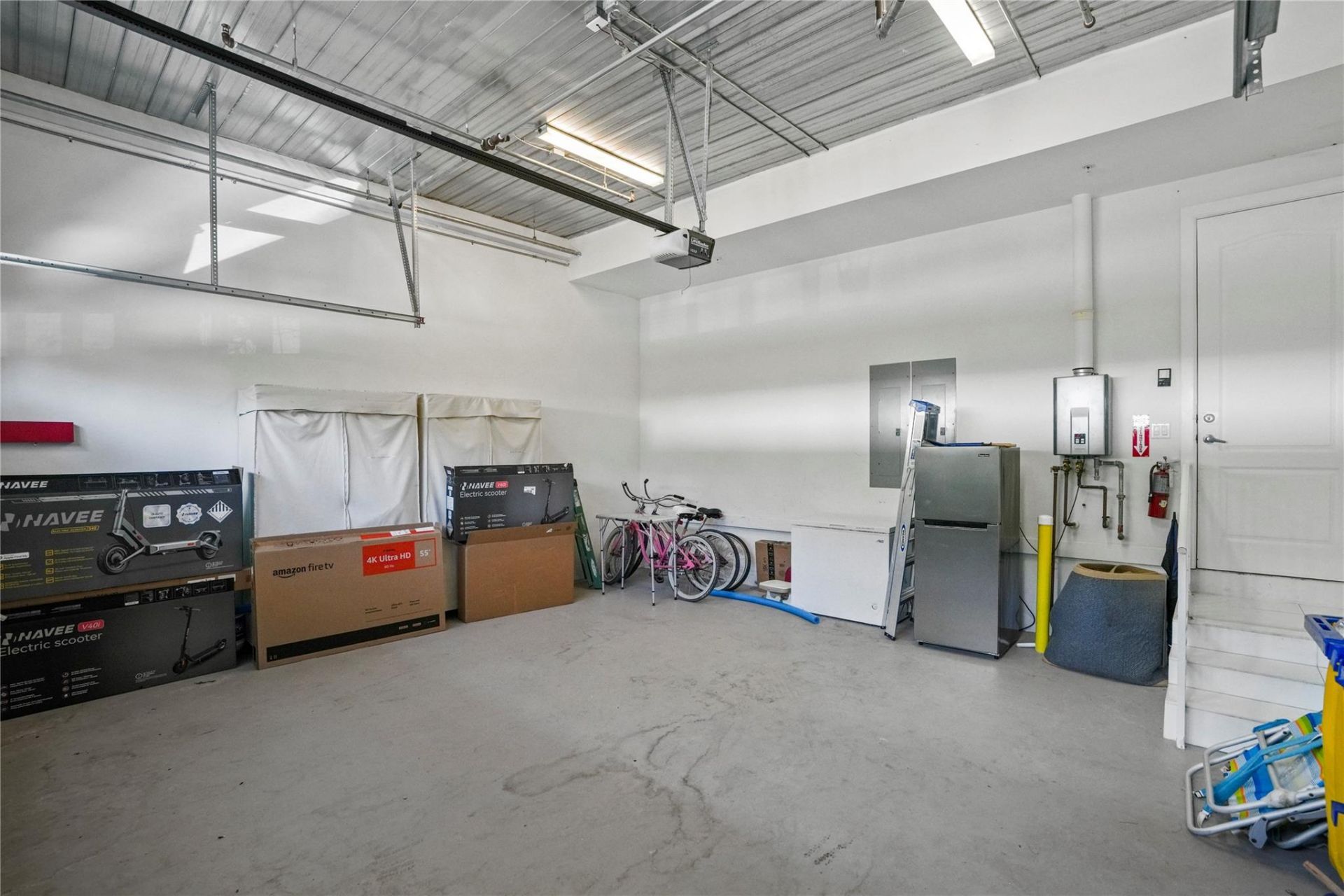 347 Oak Street, Unit B1, Hollywood, FL 33019 Photo