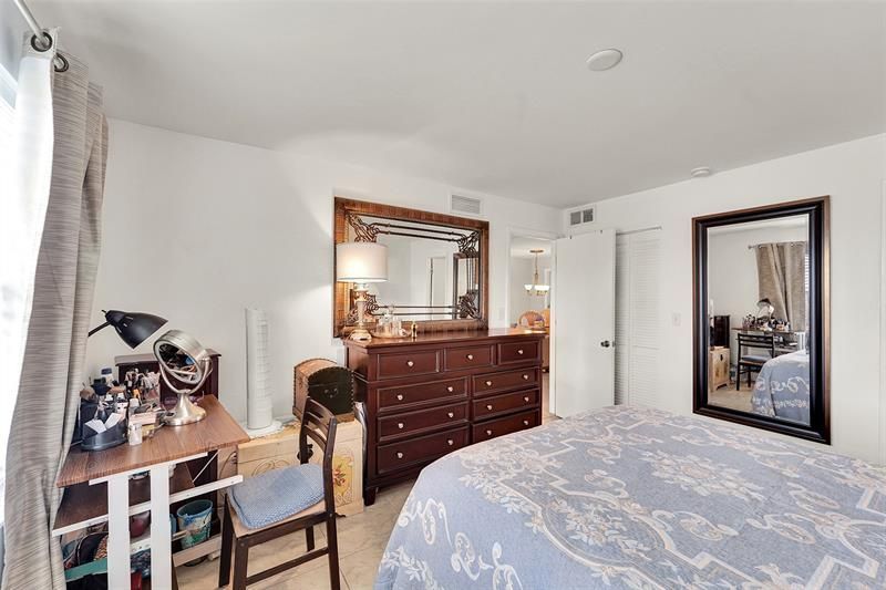 9261 Sunrise Lakes Boulevard, Unit 309, Sunrise, FL 33322 Photo