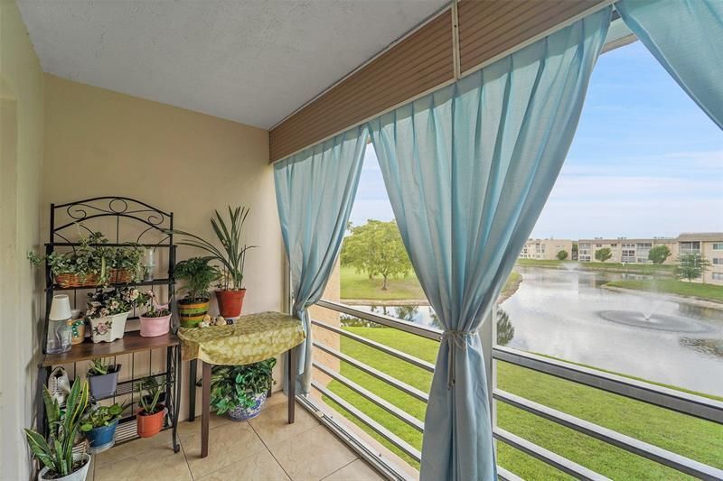 9261 Sunrise Lakes Boulevard, Unit 309, Sunrise, FL 33322 Photo