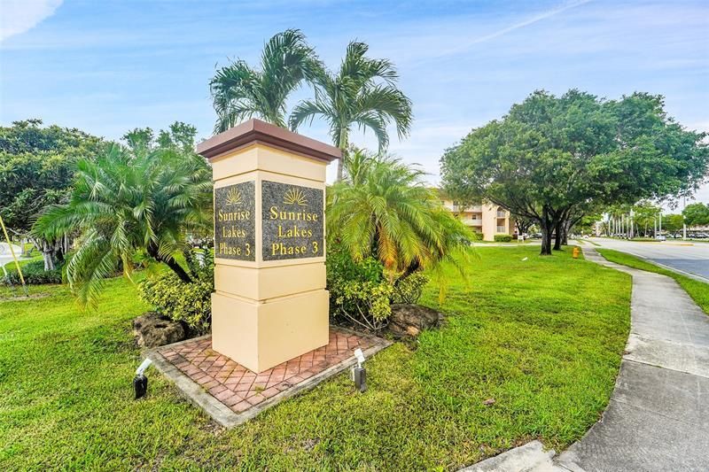 9261 Sunrise Lakes Boulevard, Unit 309, Sunrise, FL 33322 Photo