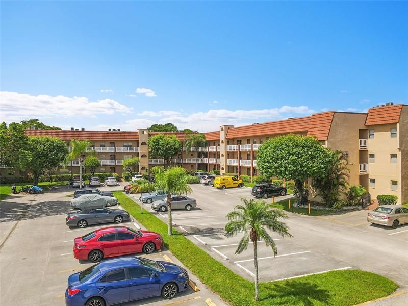 9261 Sunrise Lakes Boulevard, Unit 309, Sunrise, FL 33322 Photo