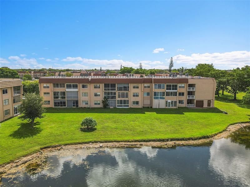 9261 Sunrise Lakes Boulevard, Unit 309, Sunrise, FL 33322 Photo