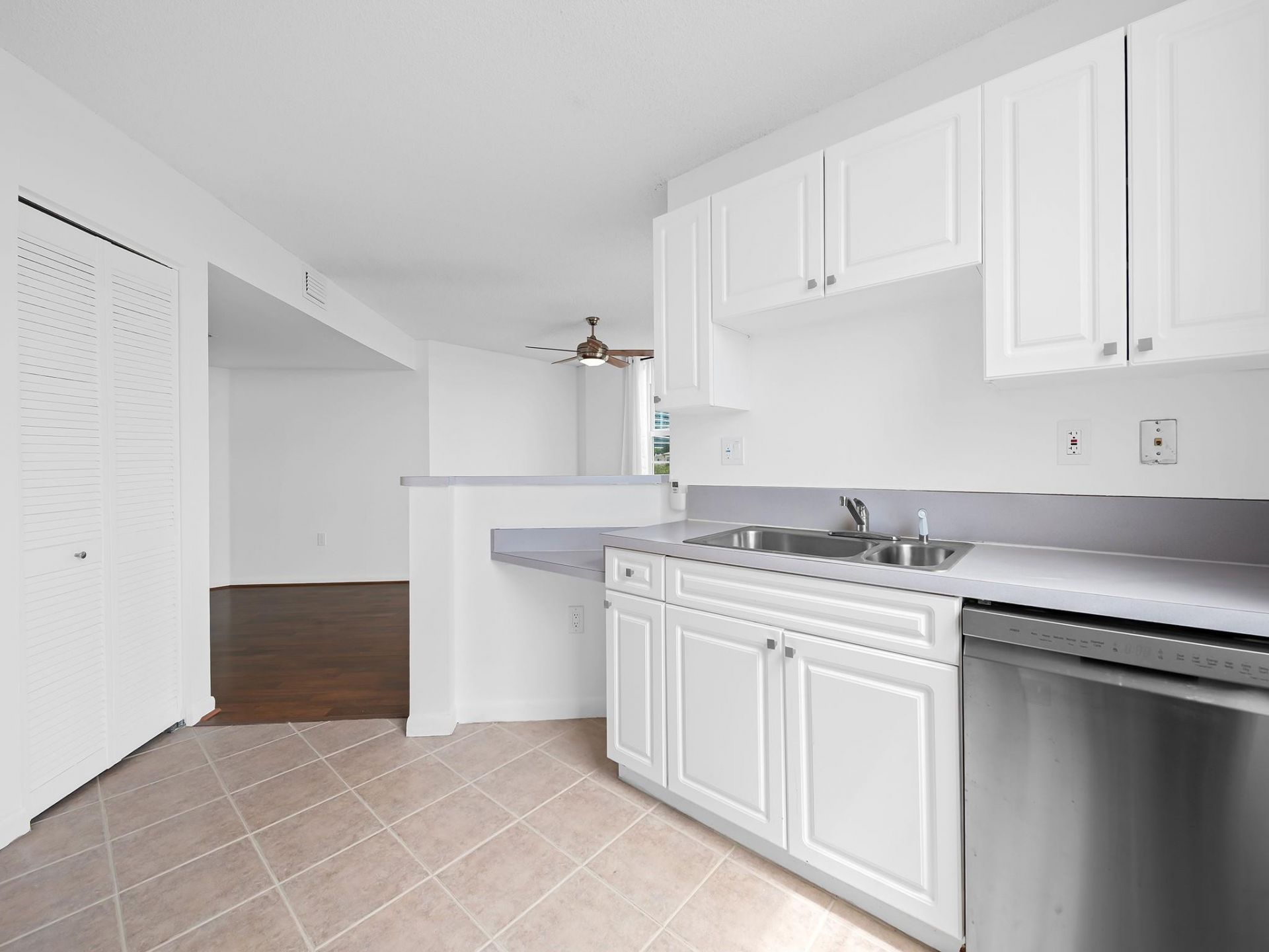 520 SE 5th Avenue, Unit 2510, Fort Lauderdale, FL 33301 Photo