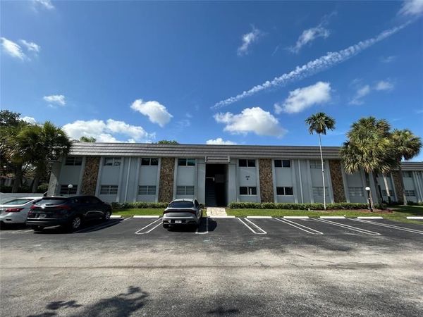 8400 W Sample Rd, Unit 102, Coral Springs, FL 33065