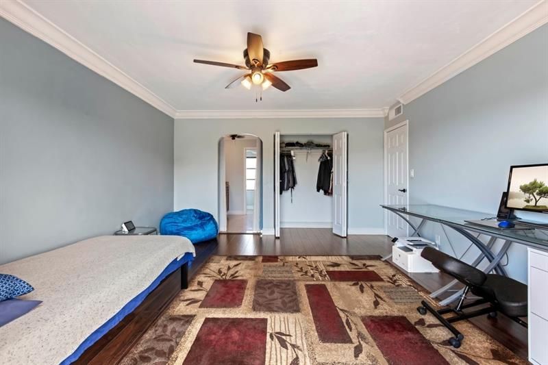 6010 S Falls Circle Drive, Unit 405, Lauderhill, FL 33319 Photo