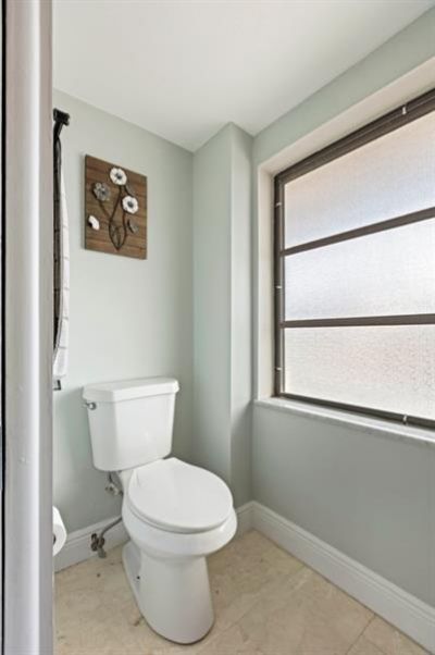 6010 S Falls Circle Drive, Unit 405, Lauderhill, FL 33319 Photo