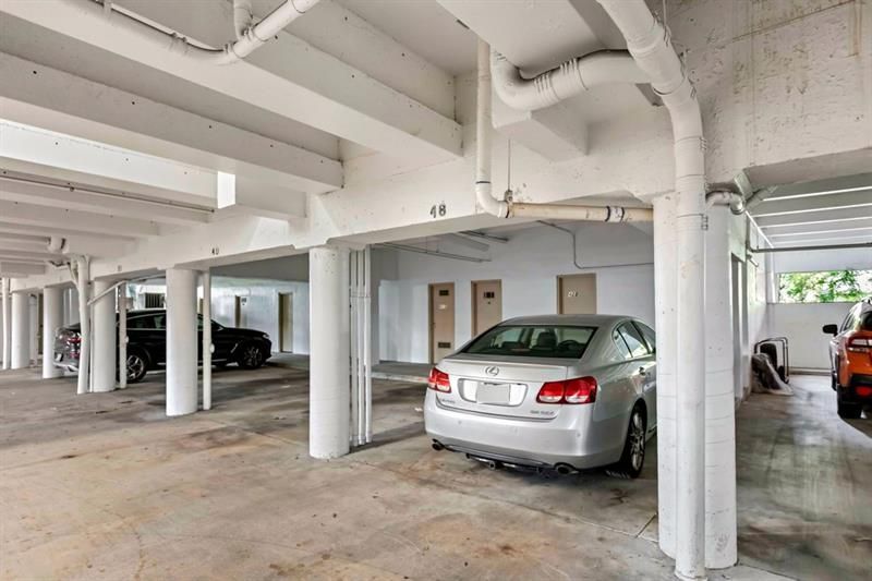 6010 S Falls Circle Drive, Unit 405, Lauderhill, FL 33319 Photo