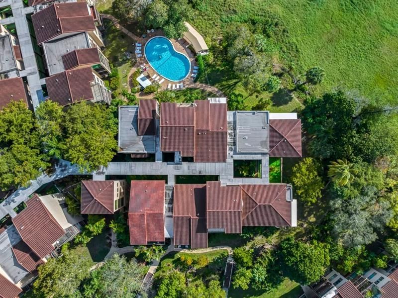 6010 S Falls Circle Drive, Unit 405, Lauderhill, FL 33319 Photo