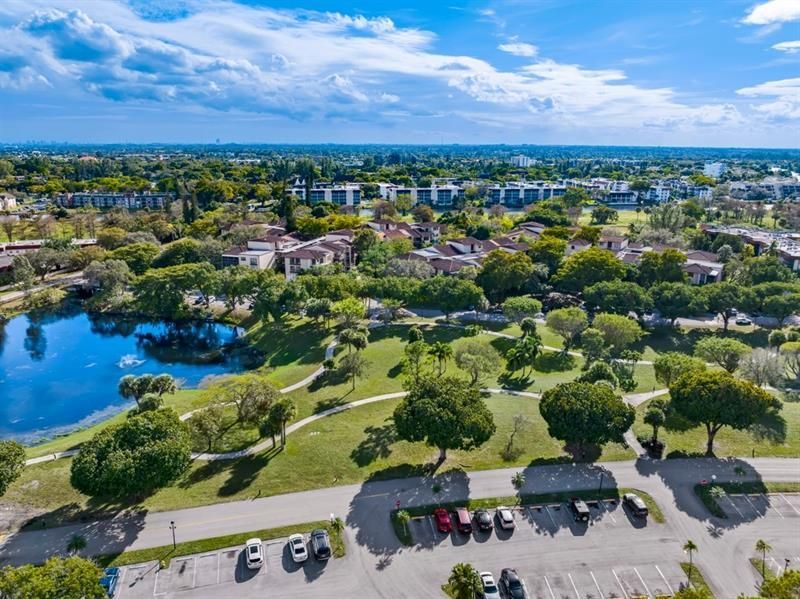 6010 S Falls Circle Drive, Unit 405, Lauderhill, FL 33319 Photo