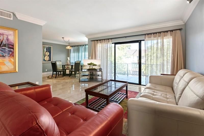 6010 S Falls Circle Drive, Unit 405, Lauderhill, FL 33319 Photo