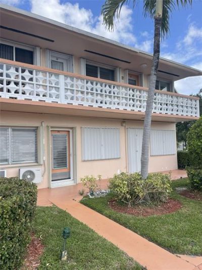 815 SW 10th Terrace, Unit 21V, Hallandale Beach, FL 33009 Photo