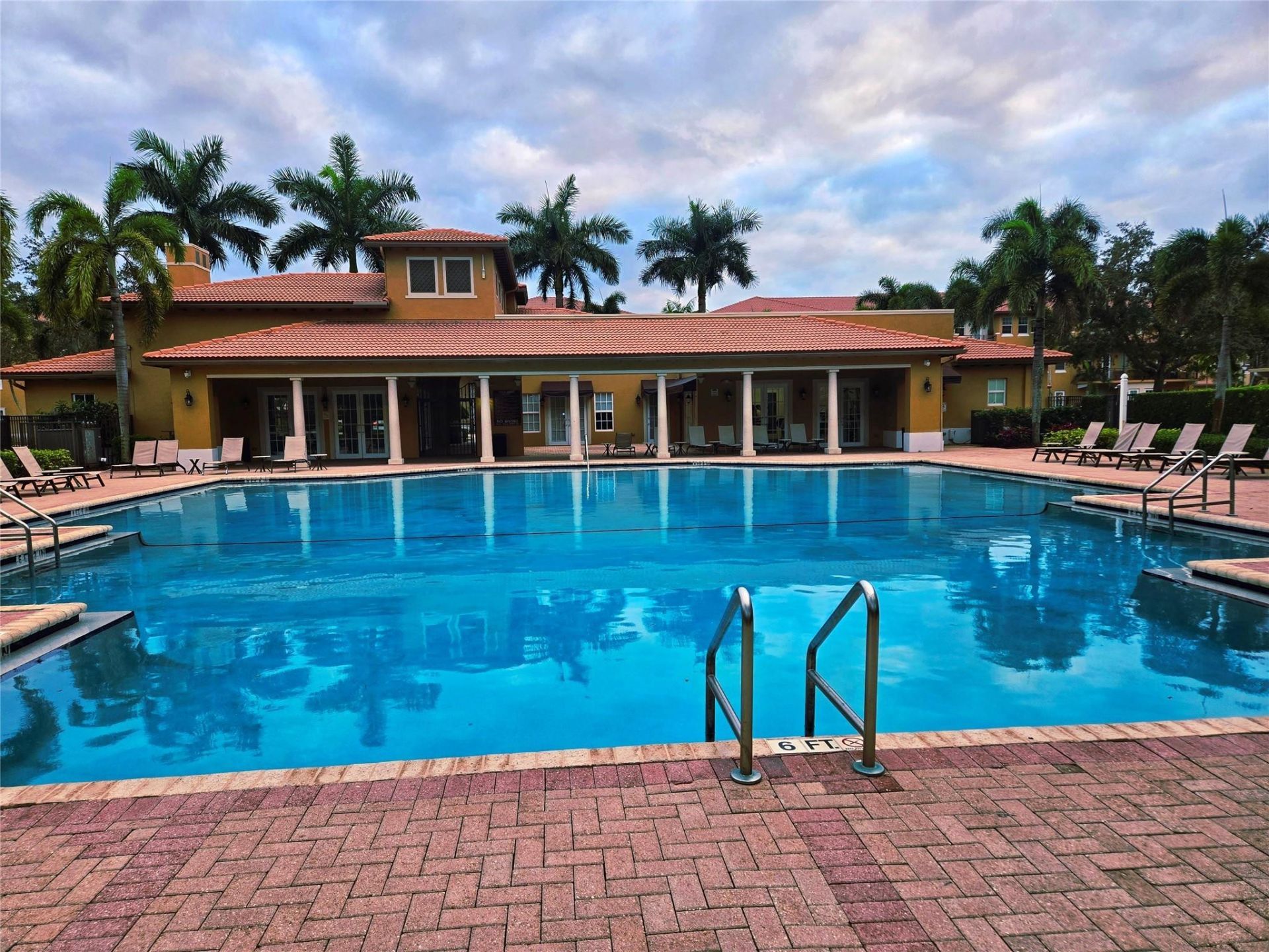 1528 SW 147th Avenue, Unit 1527, Pembroke Pines, FL 33027 Photo