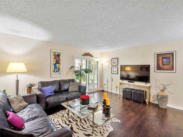 9368 S Belfort Circle, Unit 105, Fort Lauderdale, FL 33321