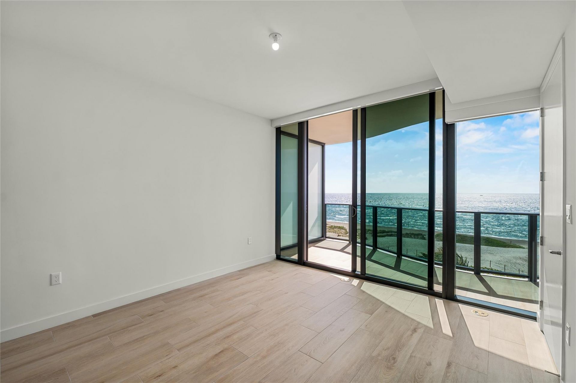 900 N Ocean Boulevard, Unit 505, Pompano Beach, FL 33062 Photo