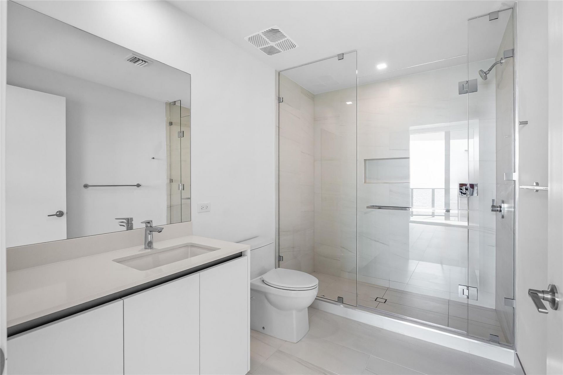 900 N Ocean Boulevard, Unit 505, Pompano Beach, FL 33062 Photo