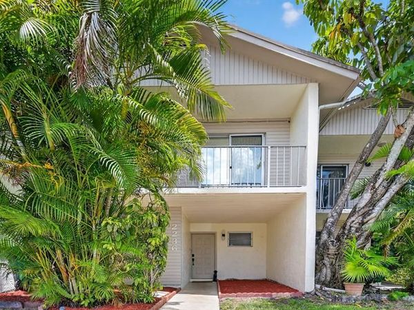 2236 Nova Village Dr, Unit na, Davie, FL 33317