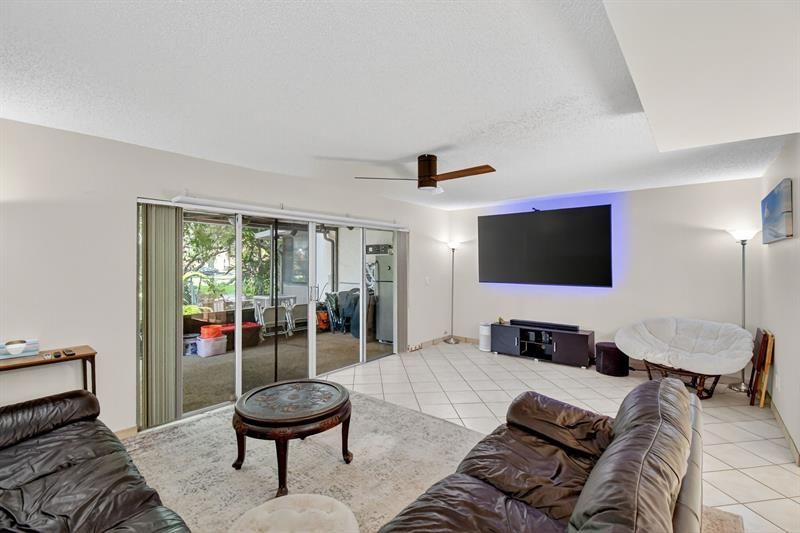 2236 Nova Village Dr, Unit na, Davie, FL 33317 Photo