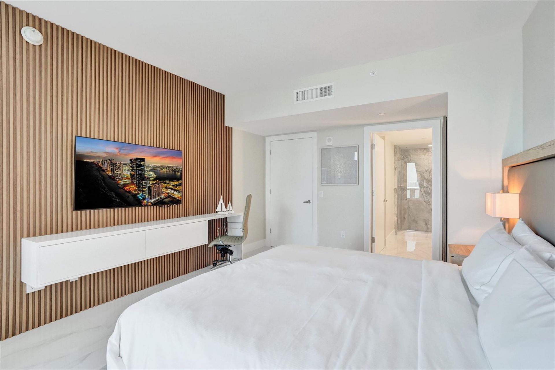 505 N Fort Lauderdale Bch Boulevard, Unit 2500, Fort Lauderdale, FL 33304 Photo