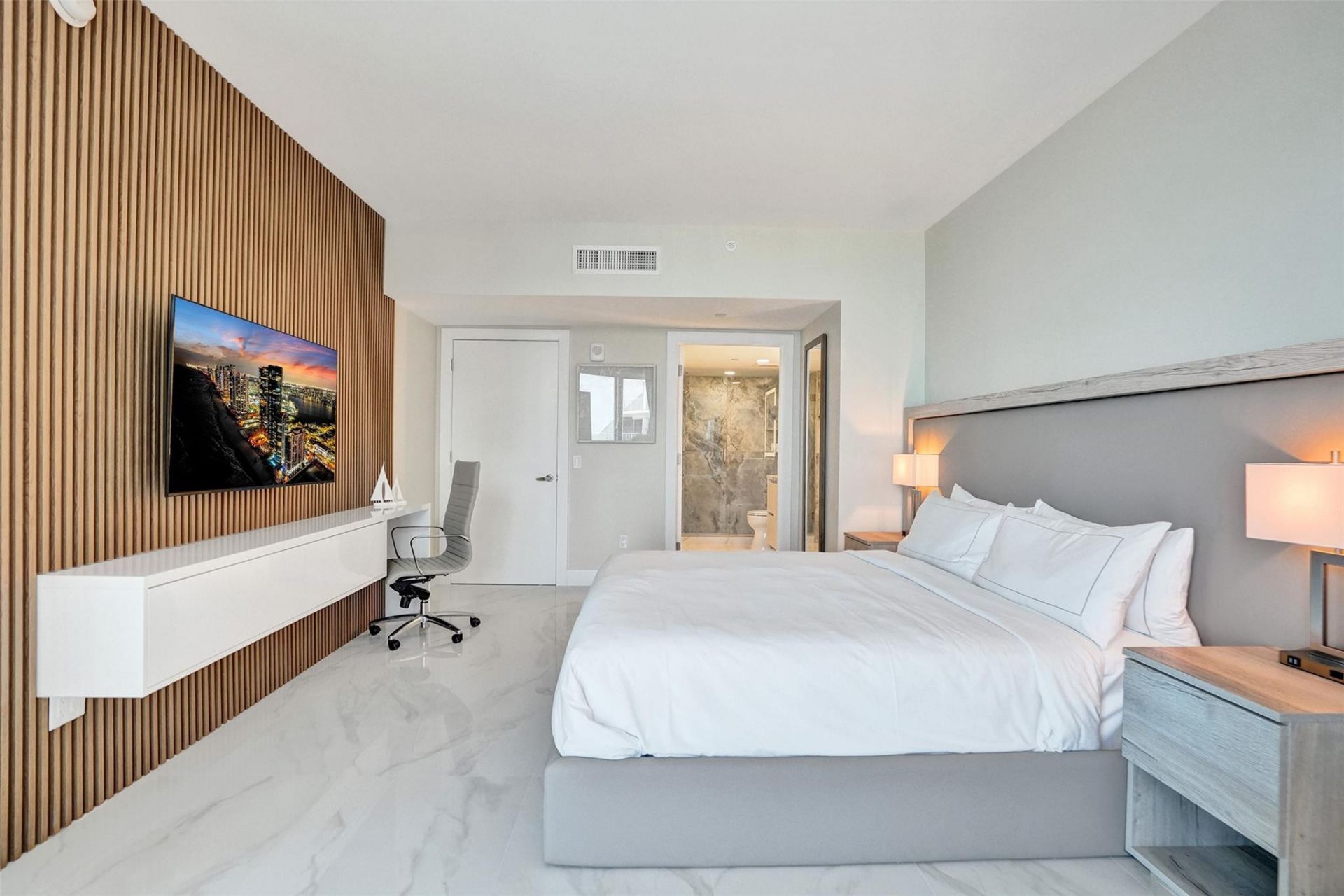 505 N Fort Lauderdale Bch Boulevard, Unit 2500, Fort Lauderdale, FL 33304 Photo