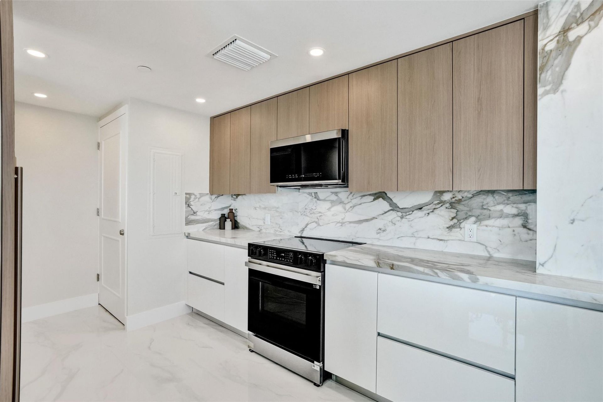 505 N Fort Lauderdale Bch Boulevard, Unit 2500, Fort Lauderdale, FL 33304 Photo