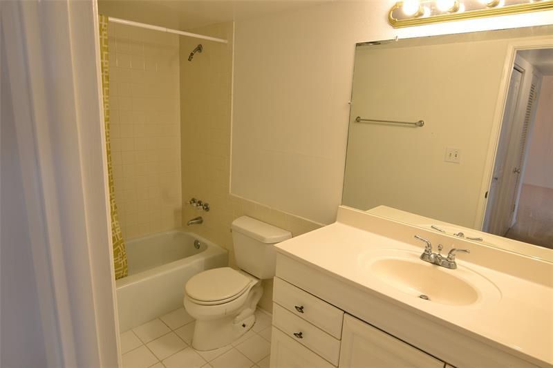 3575 Broken Woods Drive, Unit 502, Coral Springs, FL 33065 Photo