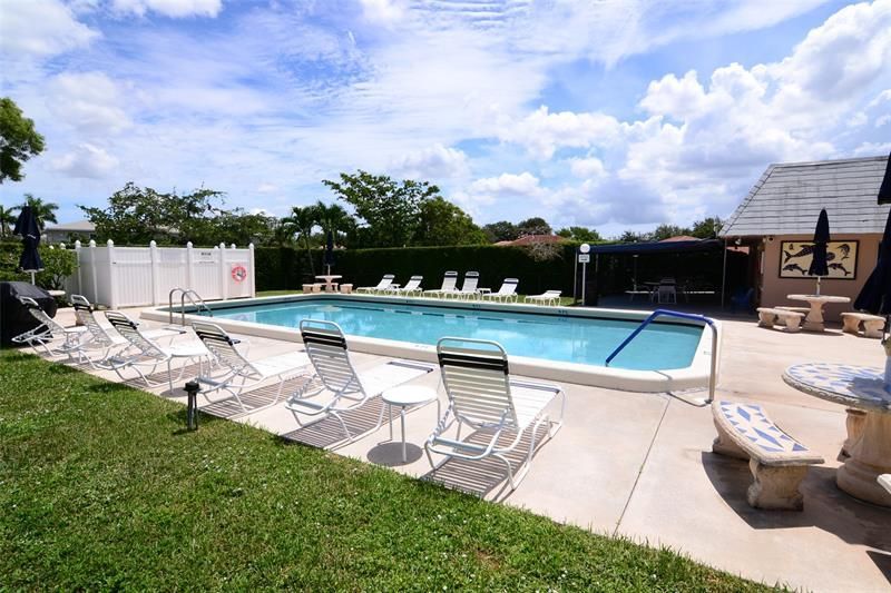 3575 Broken Woods Drive, Unit 502, Coral Springs, FL 33065 Photo